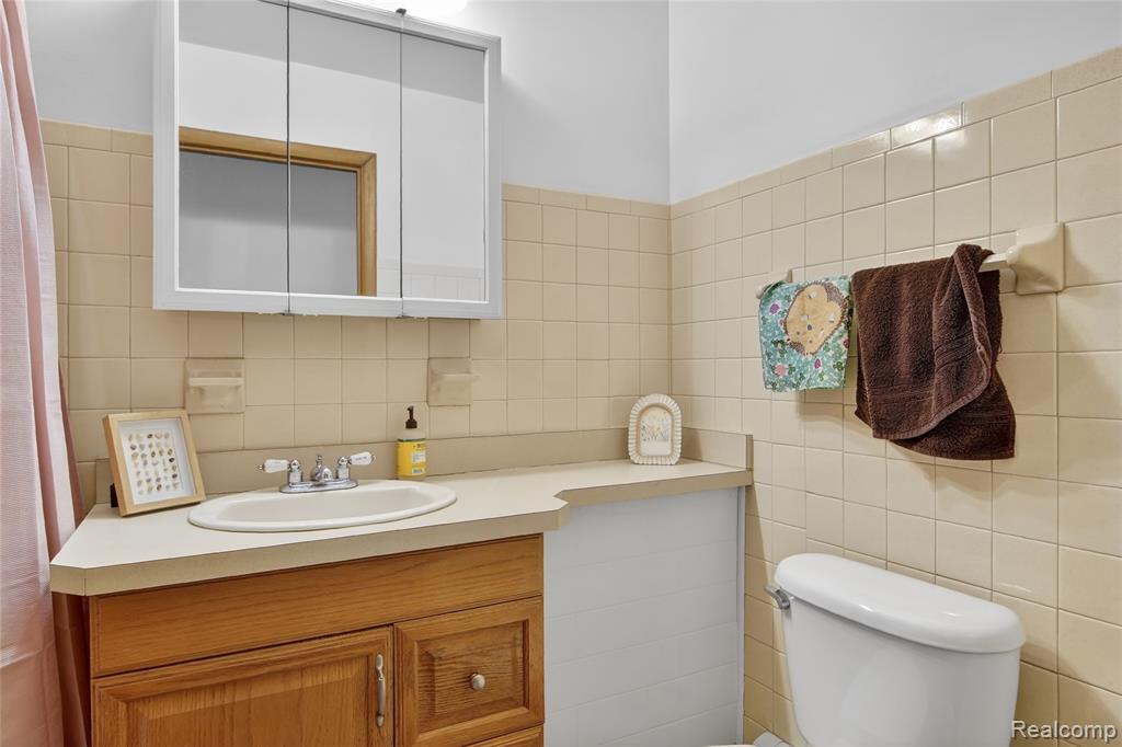 7975 Bendix Road, Brighton, MI 48114 — Photo 51