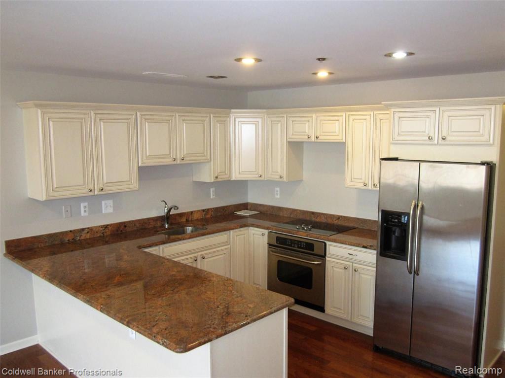 614 E Eleven Mile Road, Royal Oak, MI 48067 — Photo 12