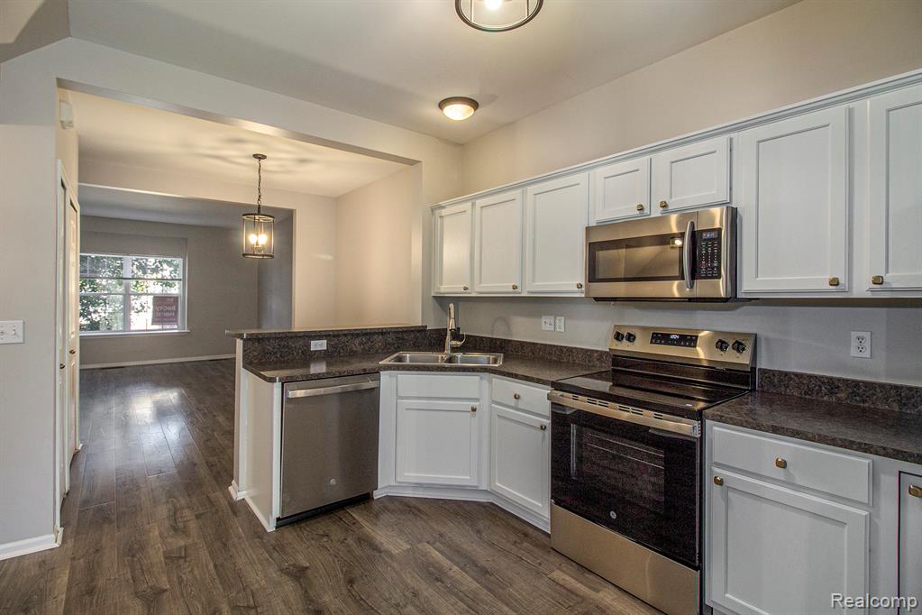 2157 Knotty Pine Trail, Howell, MI 48855 — Photo 7