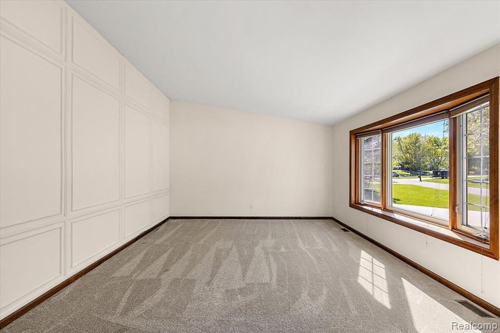 1081 Eagle Nest Drive, Rochester, MI 48306 — Photo 6
