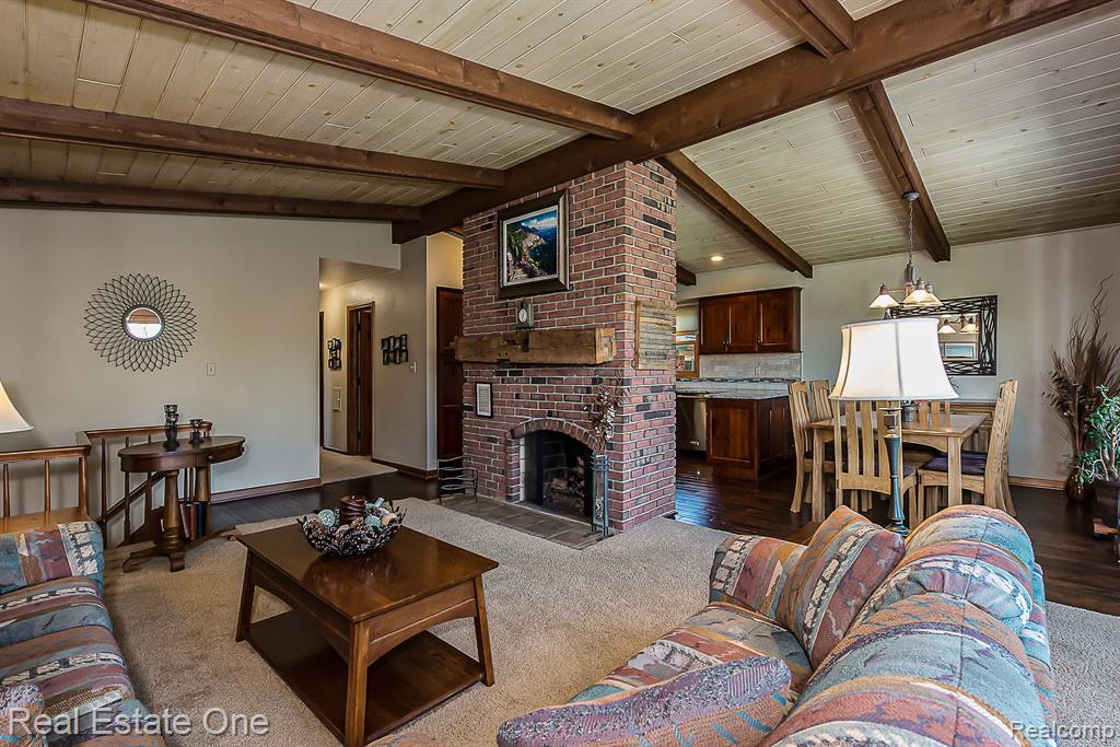 7311 BISCAYNE Court, White Lake, MI 48383 — Photo 10