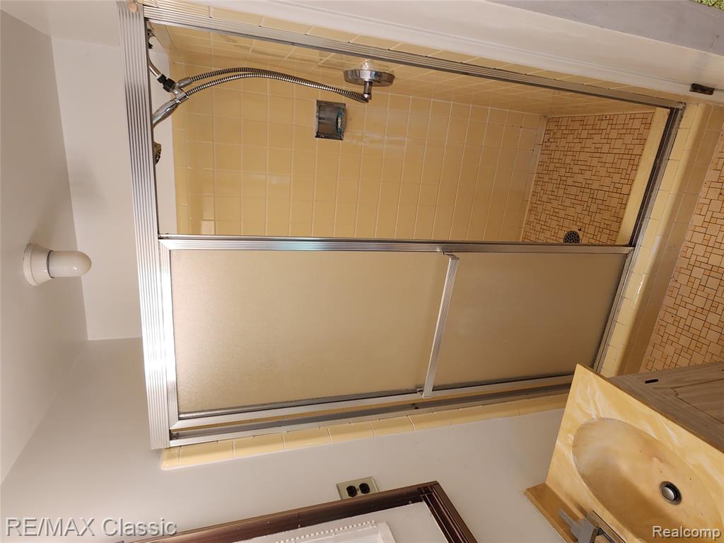 6965 N Adams Road, Bloomfield Hills, MI 48304 — Photo 23
