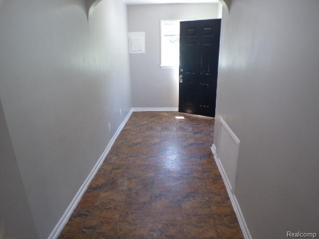 4515 Kempf Street, Waterford, MI — Photo 2