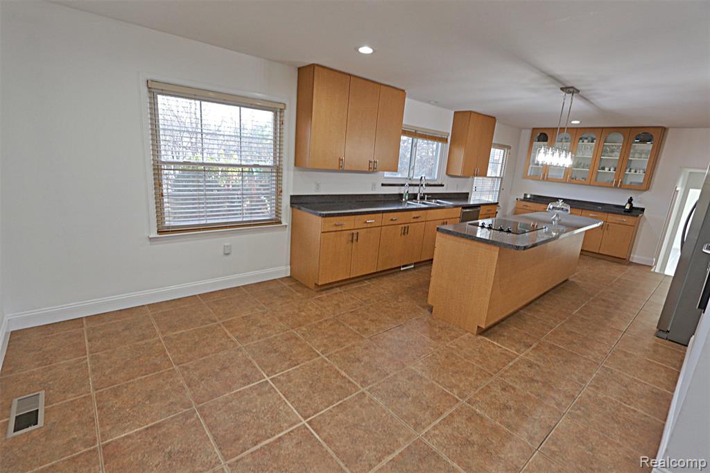 4739 Quarton Road, Bloomfield Hills, MI 48301 — Photo 15
