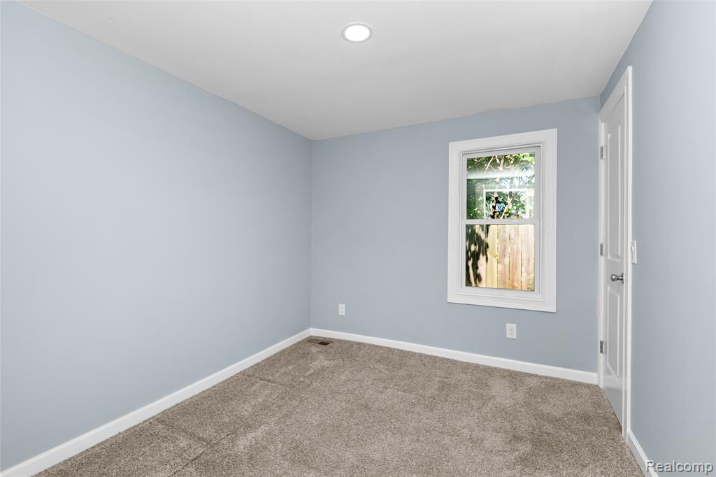 178 Lamay Avenue, Ypsilanti, MI 48198 — Photo 30