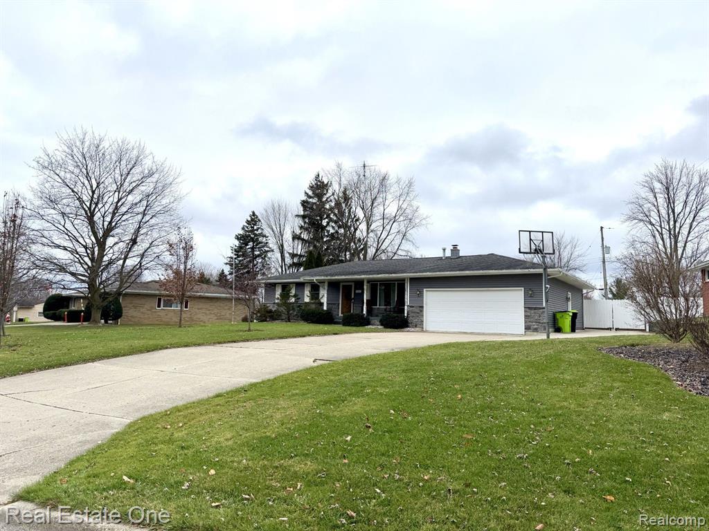 7075 YARMY Drive, Swartz Creek, MI 48473 — Photo 2