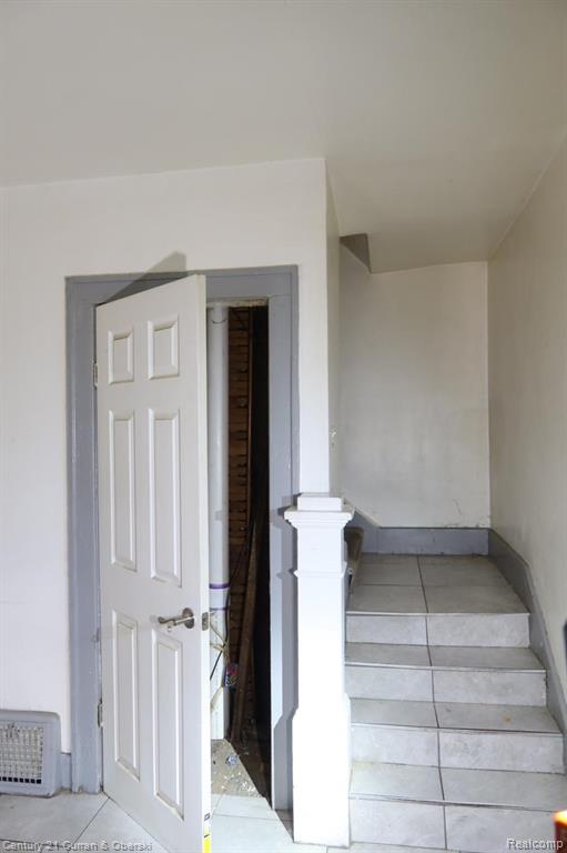 256 W Montana Street, Detroit, MI 48203 — Photo 5