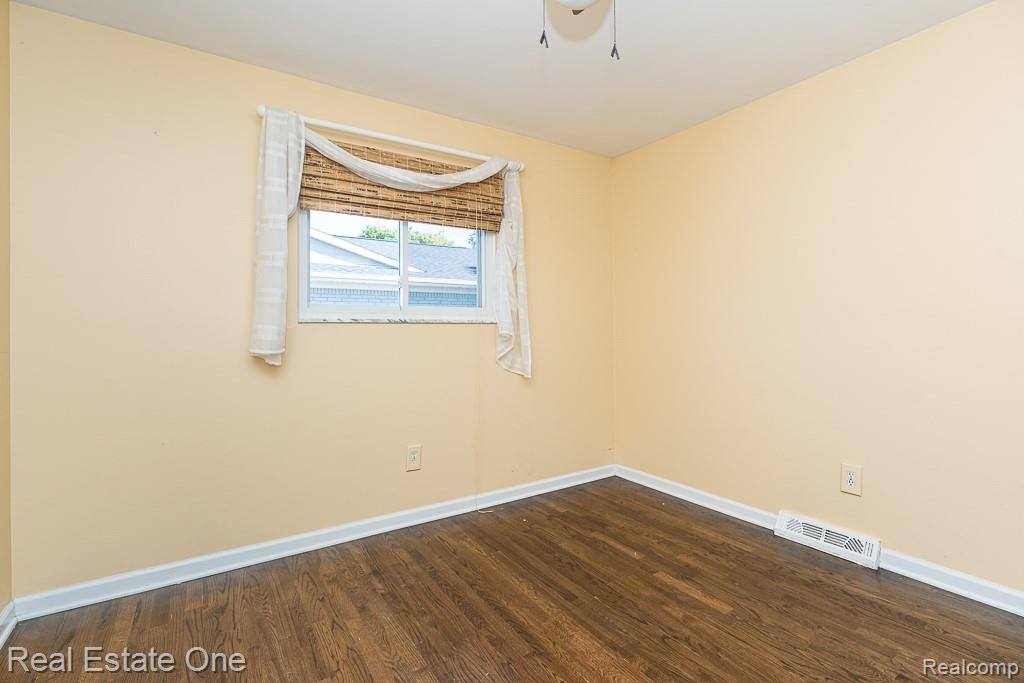 6621 Northpoint Drive, Troy, MI 48085 — Photo 45