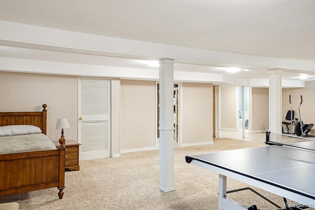 8100 Lochdale Street, Dearborn Heights, MI 48127 — Photo 34