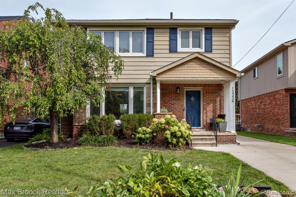 13334 Winchester Avenue, Huntington Woods, MI