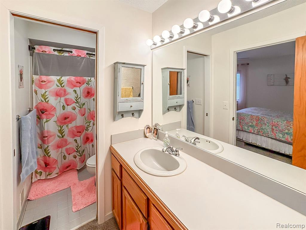 5736 Leeward Court, Clarkston, MI — Photo 15