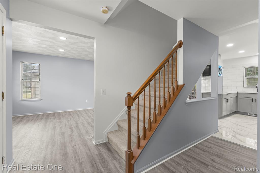7985 Faircrest Drive, Ypsilanti, MI 48197 — Photo 12