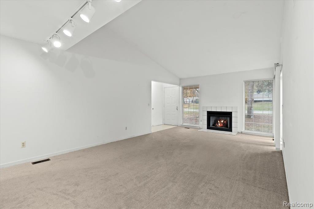 6798 Andiron Court, West Bloomfield, MI — Photo 7