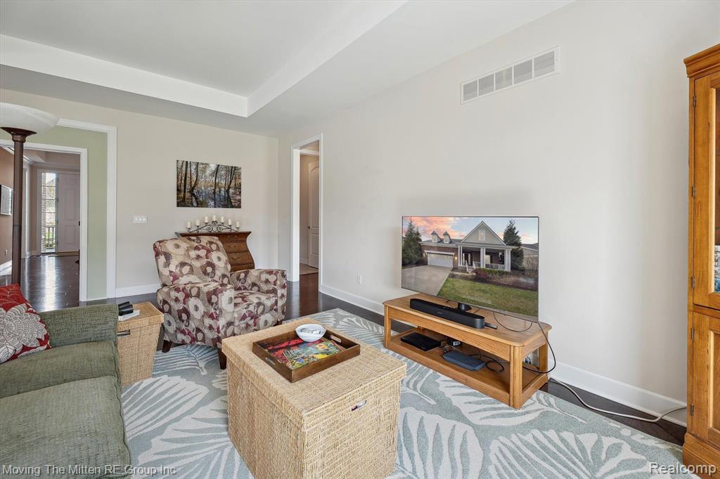 326 PROVINCE Lane, Canton, MI 48188 — Photo 8