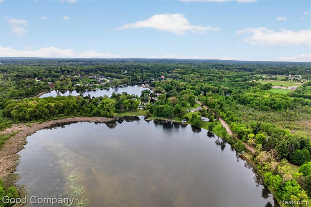 953 Lake Drive, Oxford, MI 48371 — Photo 12