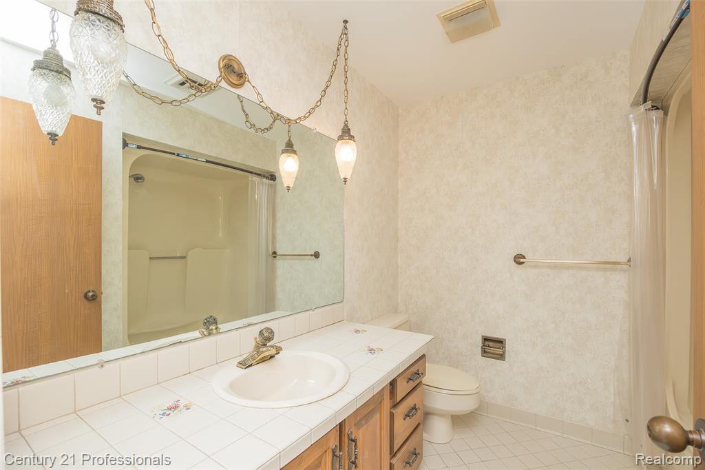 9095 S Saginaw Road, 5, Grand Blanc, MI 48439 — Photo 51