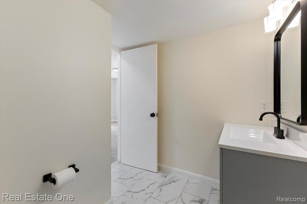20098 BRYN MAWR, Northville, MI 48167 — Photo 19