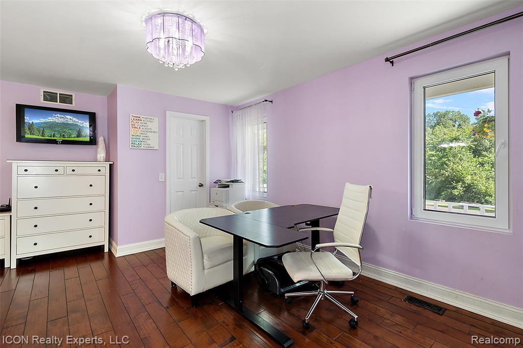 6727 Napier Road, Plymouth, MI 48170 — Photo 38
