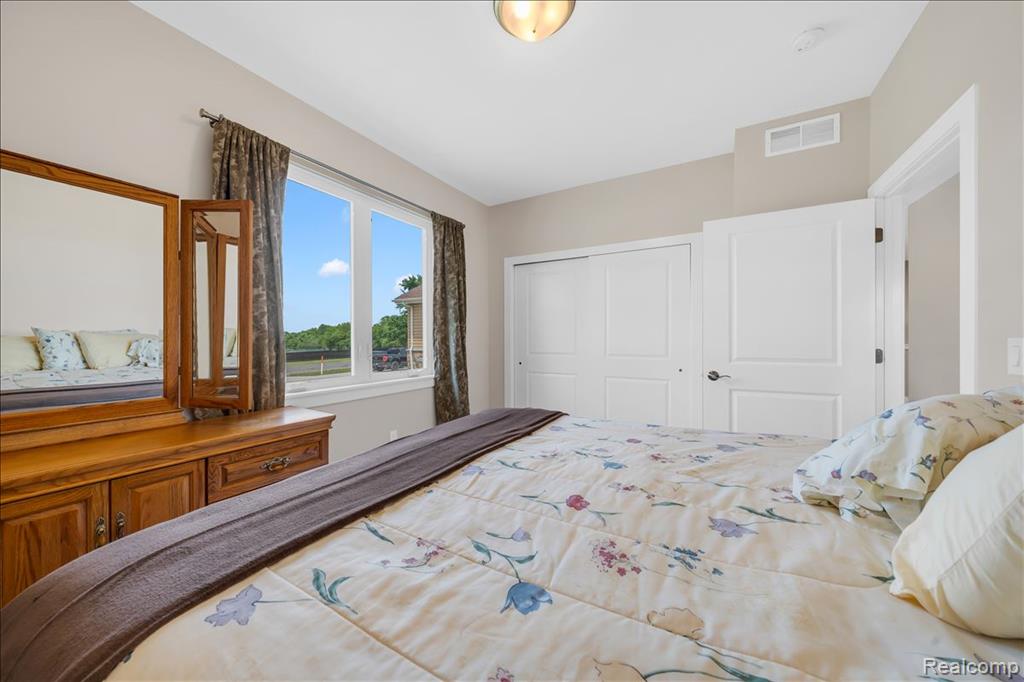 4266 McCandlish Road, Grand Blanc, MI 48439 — Photo 33