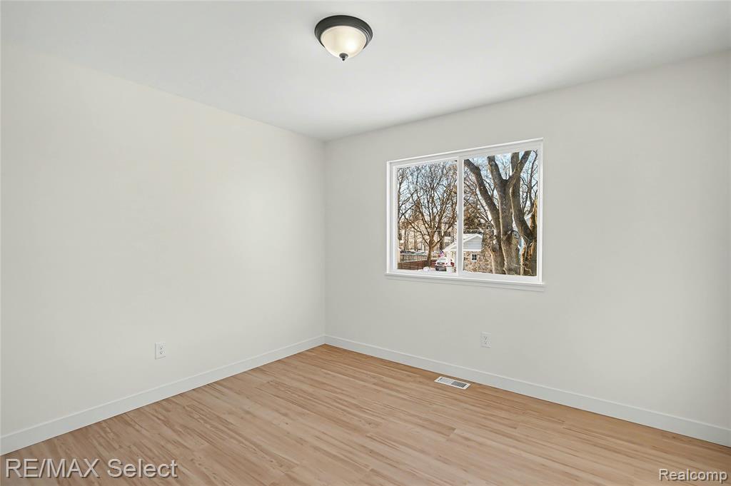 408 3rd Street, Fenton, MI 48430 — Photo 57