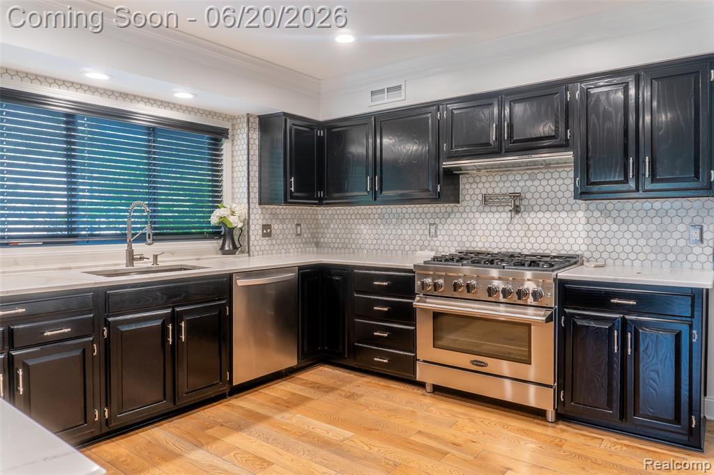 4413 Pinehurst Drive, West Bloomfield, MI — Photo 19