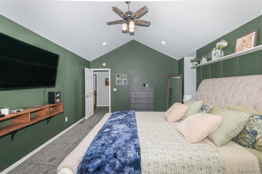 46009 WINDRIDGE Lane, Canton, MI 48188 — Photo 46