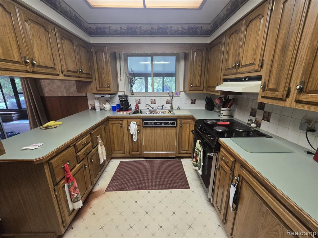 713 Algonquin Avenue, Flint, MI 48507 — Photo 8