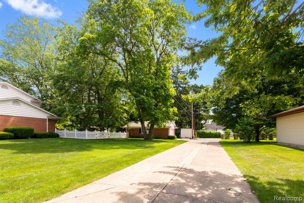 5505 Dolphin Street, East China, MI — Photo 46