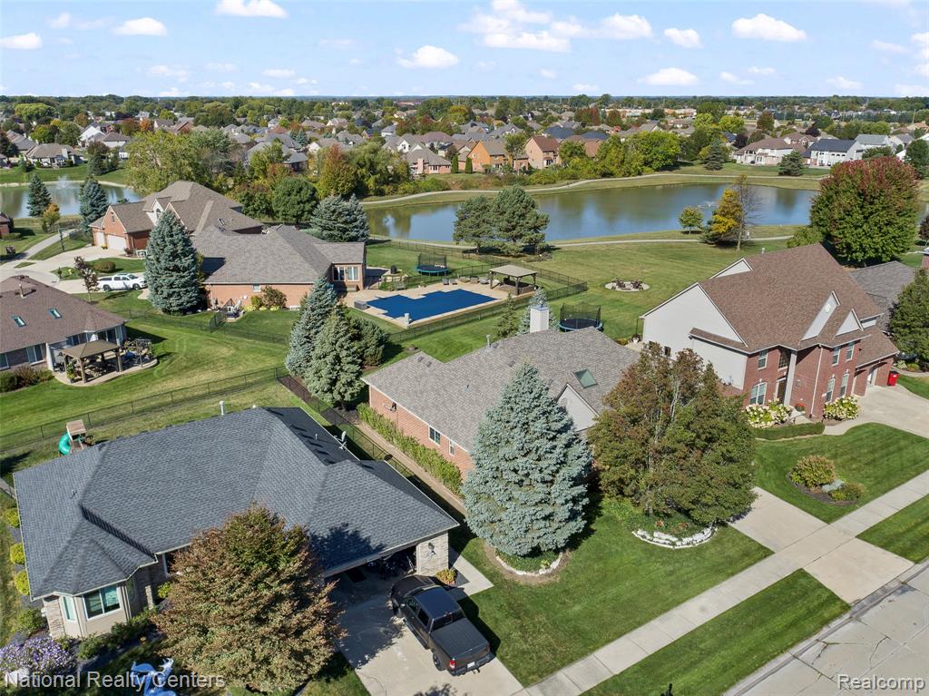 46245 Sawyer Lane, Macomb, MI 48044 — Photo 2