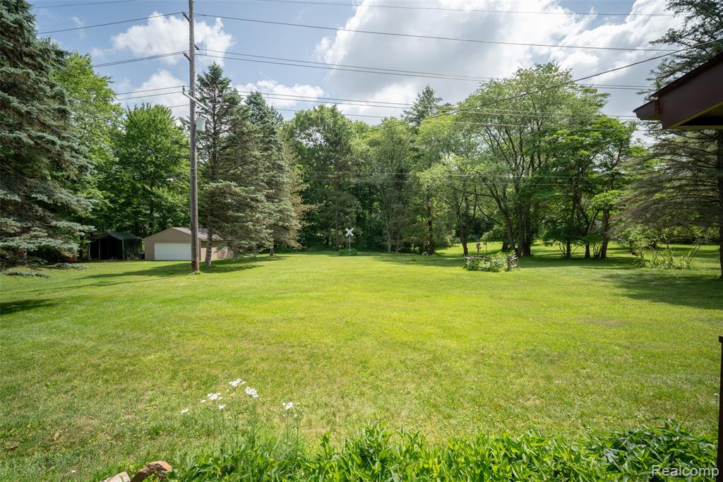 560 Coats Road, Lake Orion, MI 48362 — Photo 37