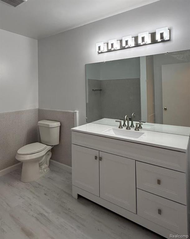 458 Fox Hills Drive N, Bloomfield Hills, MI 48304 — Photo 14