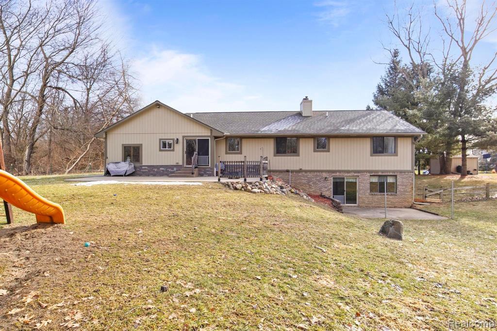 4025 PRESIDENTIAL Way, Highland, MI 48356 — Photo 19