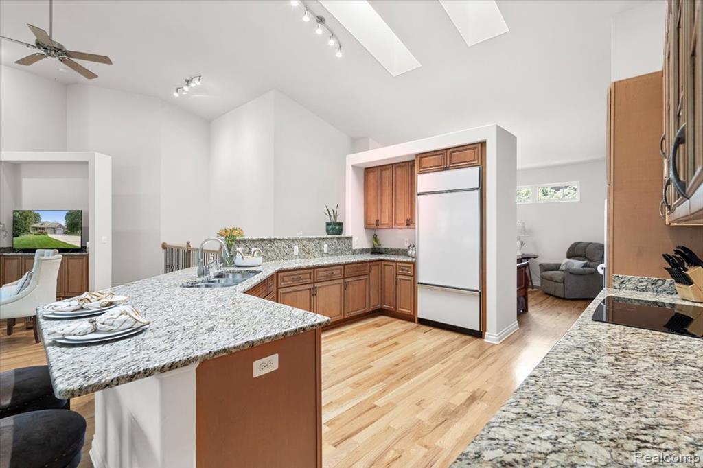 354 Pembroke Drive, Saline, MI 48176 — Photo 13