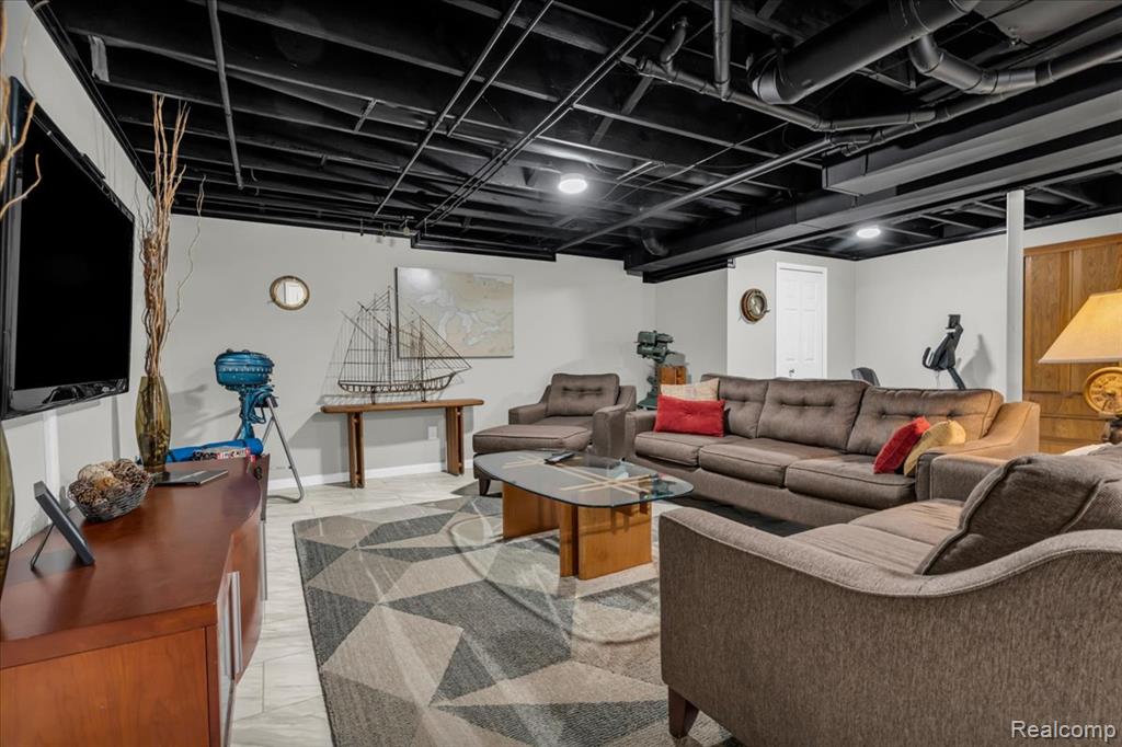 5050 Whitlow Court, Commerce Twp, MI 48382 — Photo 28