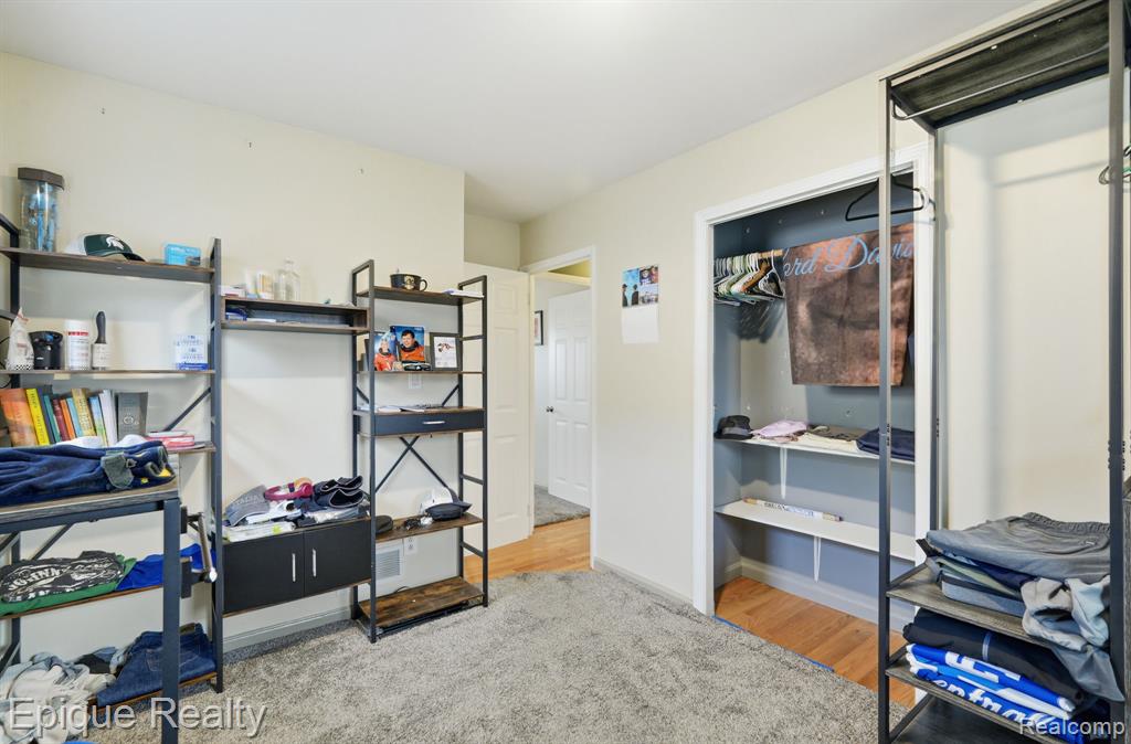 811 Los Arboles Drive, Walled Lake, MI 48390 — Photo 15