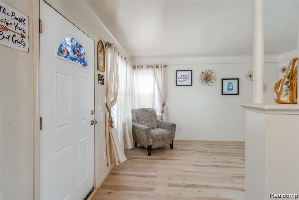 8236 Pierson Street, Detroit, MI 48228 — Photo 4