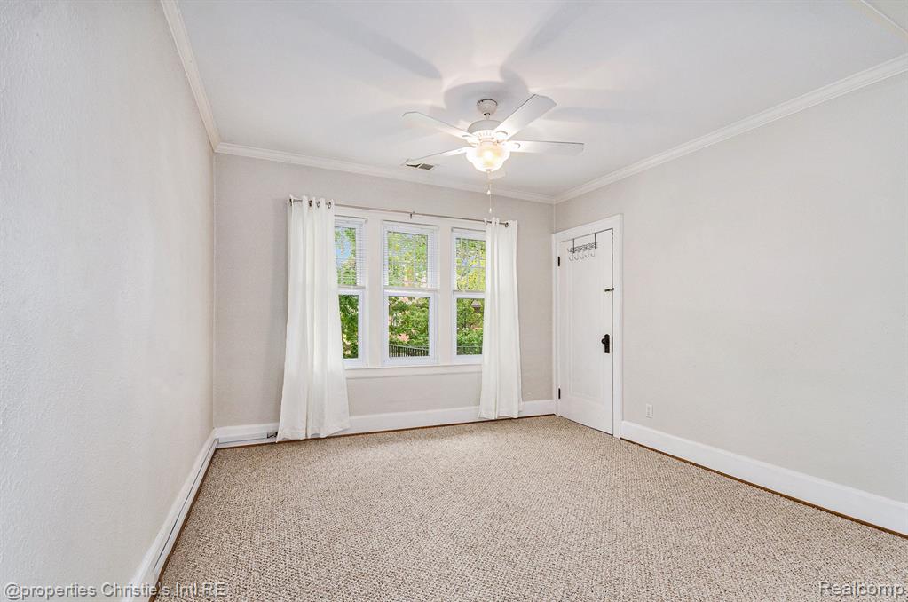 858 NOTTINGHAM ROAD Road, Grosse Pointe Park, MI 48230 — Photo 12