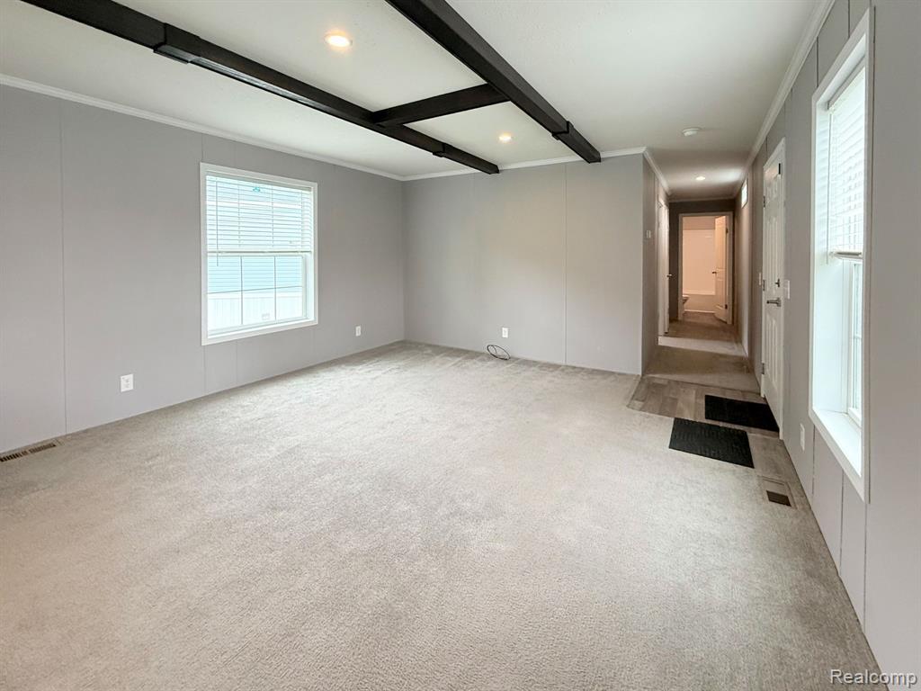 258 Diamond Circle, Whitmore Lake, MI 48189 — Photo 4