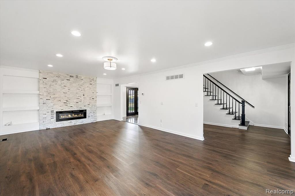 48156 Virginia Court, Macomb, MI 48044 — Photo 9
