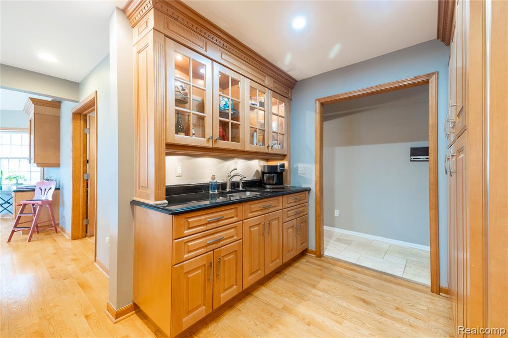 26029 Waterbury Way, Grosse Ile, MI 48138 — Photo 14