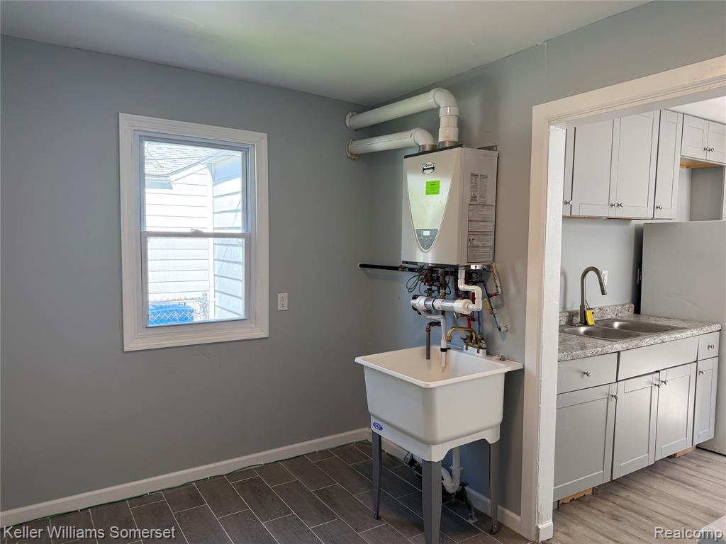 7514 Westminster Avenue, Warren, MI 48091 — Photo 16