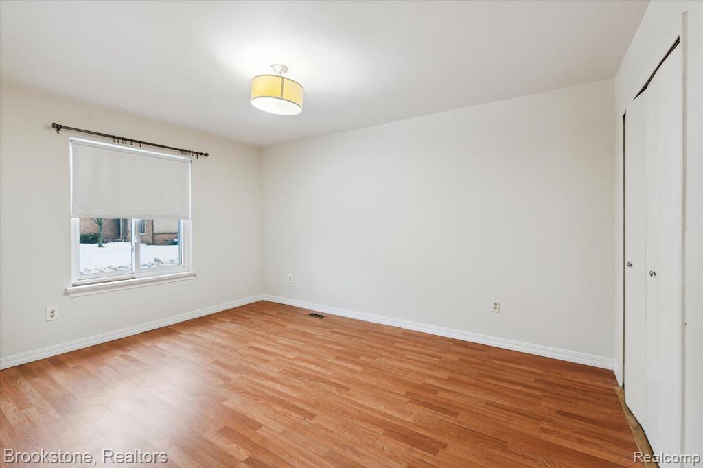 41712 BEDFORD Drive, Canton, MI 48187 — Photo 13