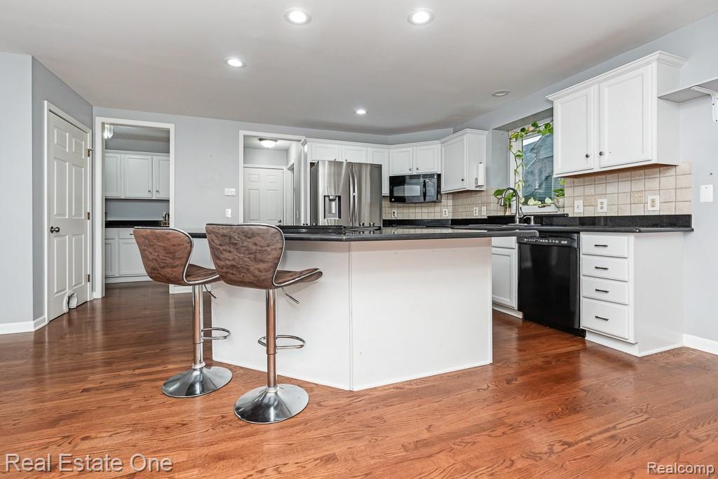 6778 Baytree Court, Shelby Twp, MI 48316 — Photo 20