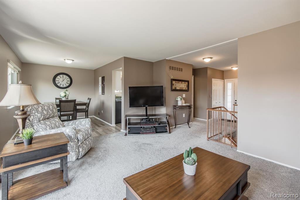 5335 Timber Ridge Trail, Clarkston, MI — Photo 10