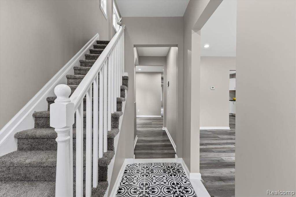18073 Northlawn Street - Photo 2