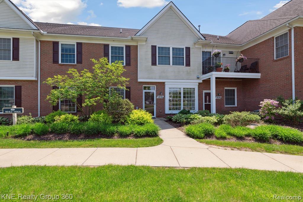 1056 SHIAWASSEE Circle, Howell, MI 48843 — Photo 3