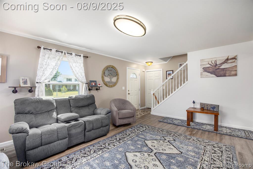 694 Metcalf Drive, Imlay City, MI 48444 — Photo 9