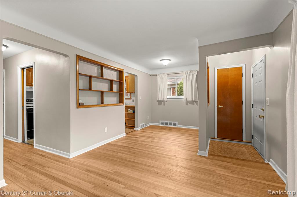 4170 Pardee Avenue, Dearborn Heights, MI 48125 — Photo 8