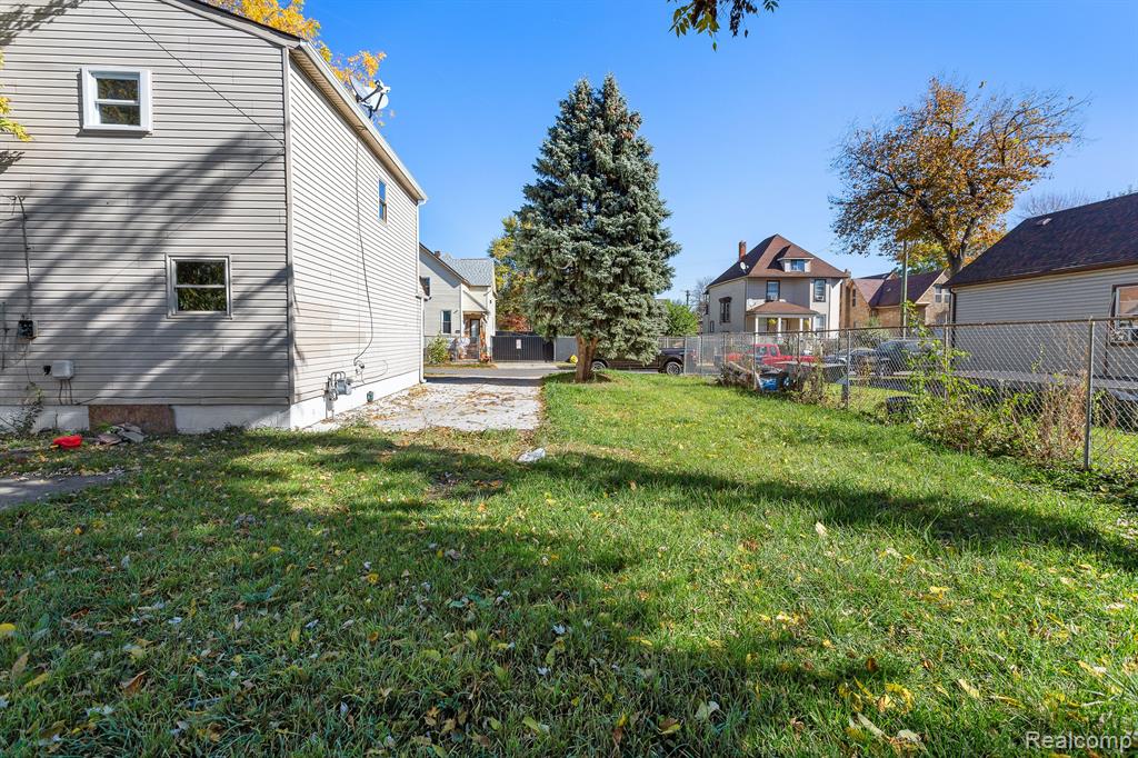 4383 CICOTTE Street, Detroit, MI 48210 — Photo 9