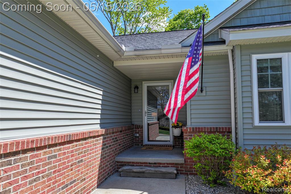 429 Grixdale Lane, Waterford, MI 48328 — Photo 30